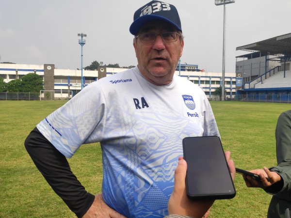 Pelatih Persib, Robert Rene Alberts