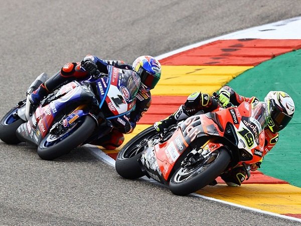 Toprak Razgatlioglu, Alvaro Bautista