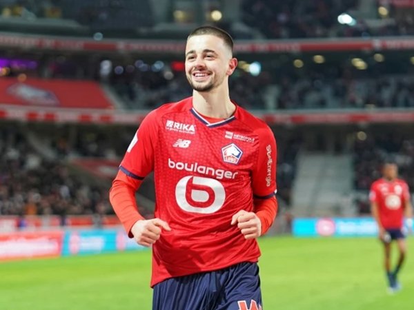 Arsenal telah ajukan tawaran resmi untuk winger Lille, Edon Zhegrova (Sumber: Getty)