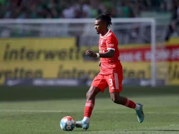 Resmi Gabung Nottingham, Omar Richards Bahagia Bisa Kembali ke Inggris