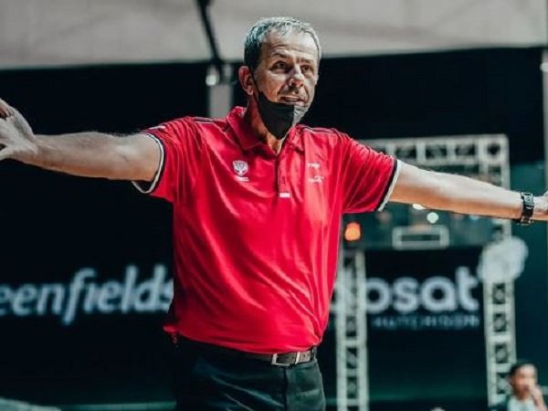 Milos Pejic resmi jadi pelatih Timnas Basket Indonesia.