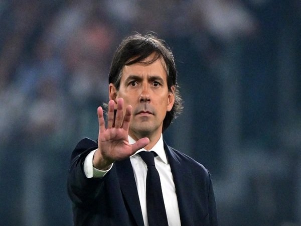 Simone Inzaghi kembali menegaskan jika Inter Milan sudah tak butuh lagi jasa Paulo Dybala / via Getty Images