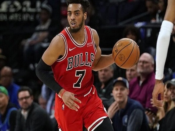Troy Brown resmi tinggalkan Chicago Bulls untuk gabung Los Angeles Lakers.