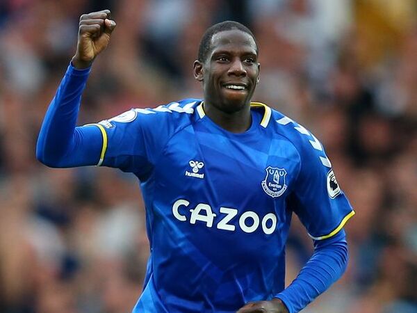 Abdoulaye Doucoure ingin bertahan di Everton selama mungkin.