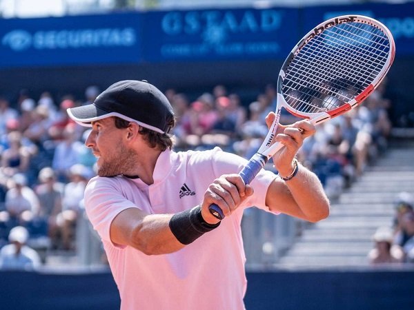 Dominic Thiem lalui laga dramatis demi bertahan di Gstaad