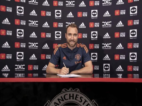 Christian Eriksen resmi diperkenalkan sebagai pemain anyar Manchester United pada hari Selasa (26/7) / via MUFC Official