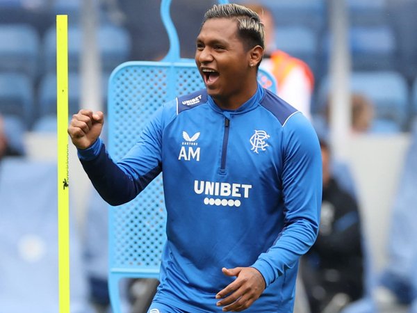 Van Bronckhorst Optimis Pertahankan Morelos di Rangers