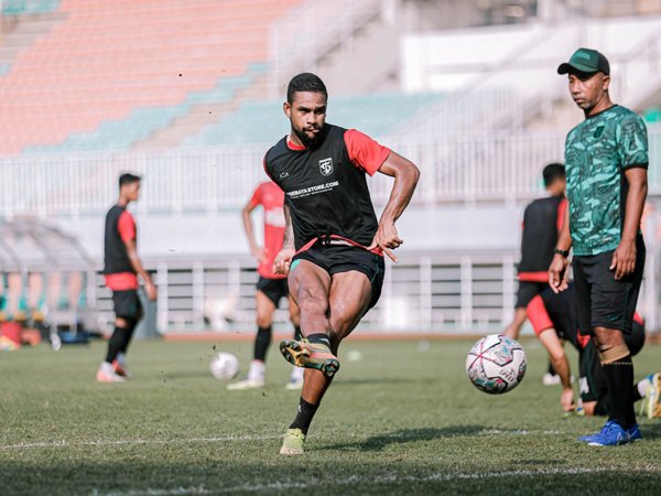 Penyerang asing Persebaya Surabaya, Silvio Junior