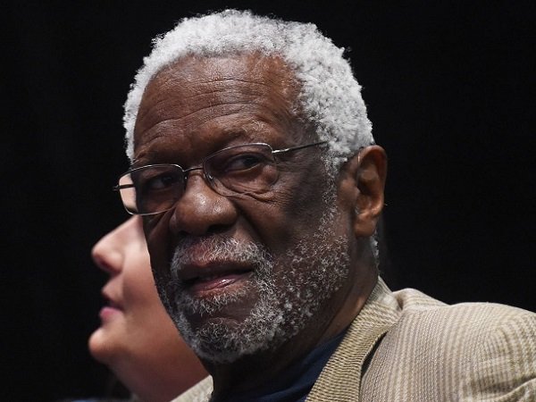 Magic Johnson Minta NBA Pensiunkan Nomor 6 Milik Russell