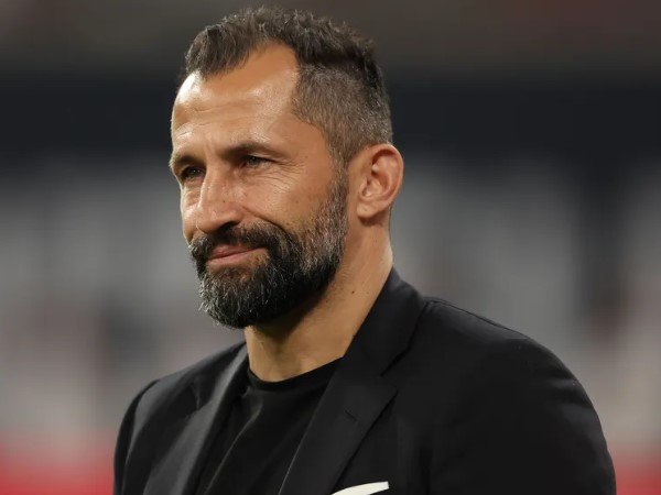 Petinggi Bayern Munich Ungkap Alasan Rekrut 2 Pemain Muda Minim Pengalaman