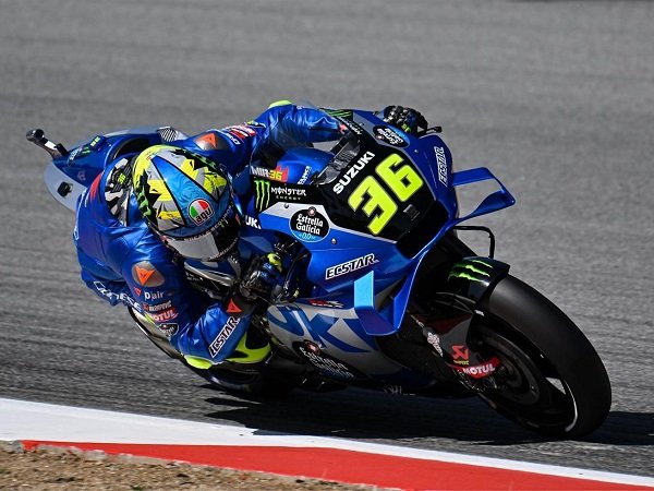 Joan Mir tidak mau pusing soal masa depannya.