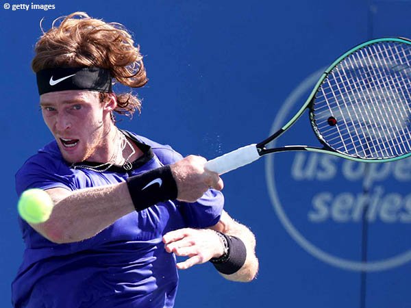 Andrey Rublev laksanakan dua tugas demi lolos ke semifinal di Washington