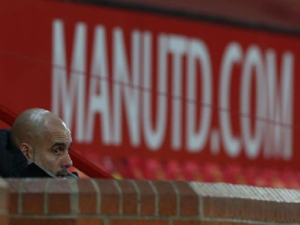 Menurut Steve Nicol, performa buruk Man United bukan salah Erik ten Hag