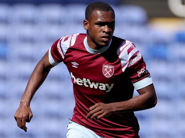 Fulham Resmi Datangkan Bek West Ham United, Issa Diop