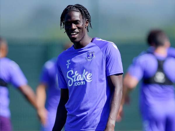 Manajer Belgia Puji Rekrutan Baru Everton, Amadou Onana