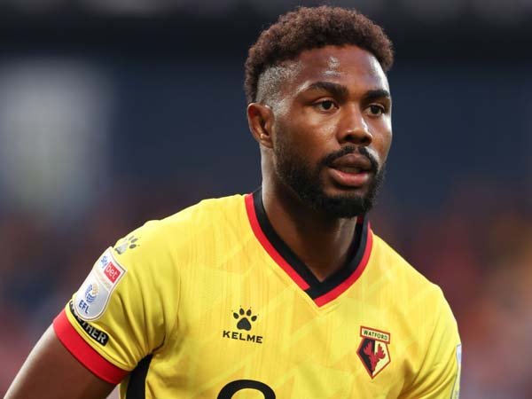 Nottingham Forest Resmi Datangkan Emmanuel Dennis dari Watford