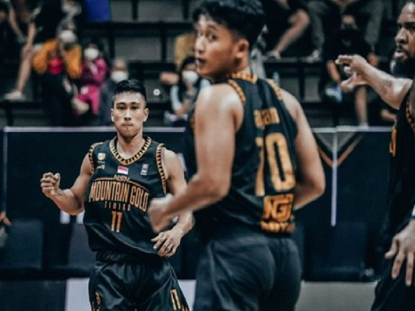 Andre “Pandey” Rorimpandey saat berlaga di playoff IBL.