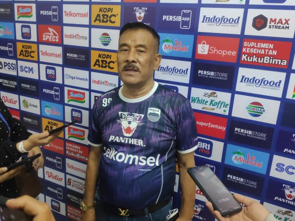 Umuh Muchtar ketika diwawancara