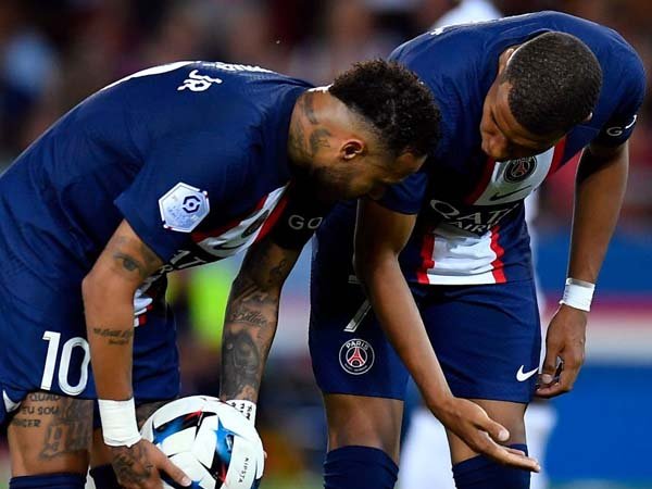 Neymar dan Kylian Mbappe Terus Berselisih, Apa Tidak Bosan?