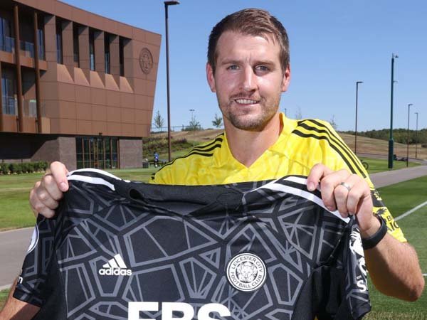 Leicester Resmi Datangkan Sosok Kiper Senior, Alex Smithies