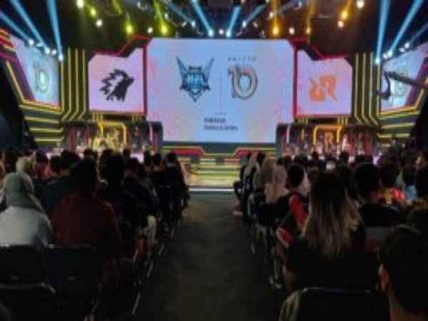 Royal Derby MPL ID Season 10: ONIC Esports Kena Comeback RRQ Hoshi
