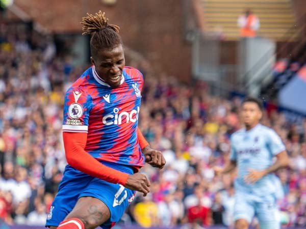 Zaha Bicara Proses Golnya Melawan Aston Villa