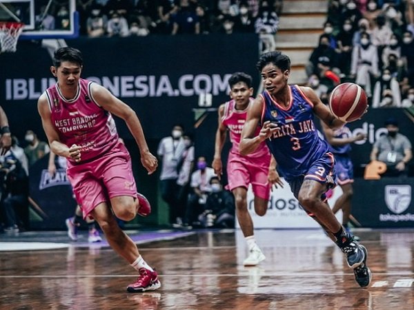 Playmaker muda Pelita Jaya Basketball Jakarta, Yesaya Saudale. (Images: IBL)