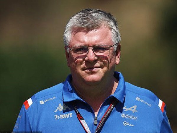 Bos Alpine, Otmar Szafnauer. (Images: Getty)