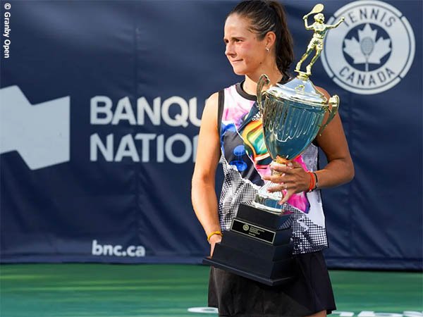 Daria Kasatkina kokoh berdiri sebagai juara di Granby