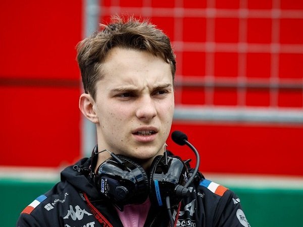 McLaren tunjuk Oscar Piastri sebagai pengganti Daniel Ricciardo.