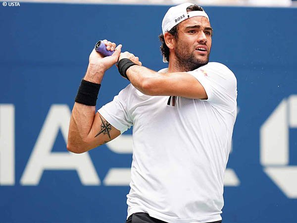 Matteo Berrettini selamat dari serangan Alejandro Davidovich Fokina Di US Open