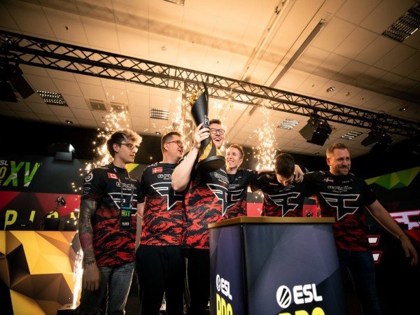 FaZe Clan dan G2 Jaga Rekor Tak Terkalahkan di ESL Pro League S16