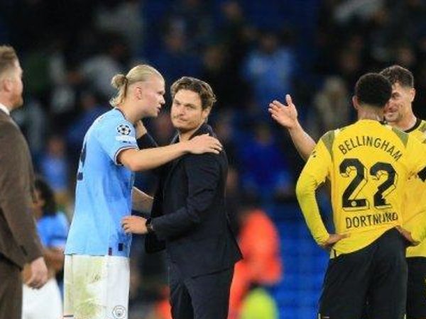 Edin Terzic dan Erling Haaland setelah laga Man City vs Borussia Dortmund