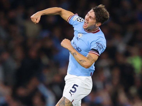 Bek Manchester City, John Stones.