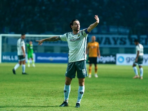 Gelandang Persib, Marc Klok