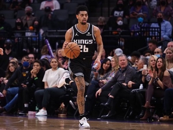 Jeremy Lamb dikabarkan akan ikut latihan bersama Los Angeles Lakers.
