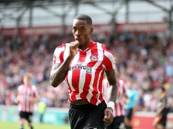 Troy Deeney sarankan Man United untuk rekrut Ivan Toney