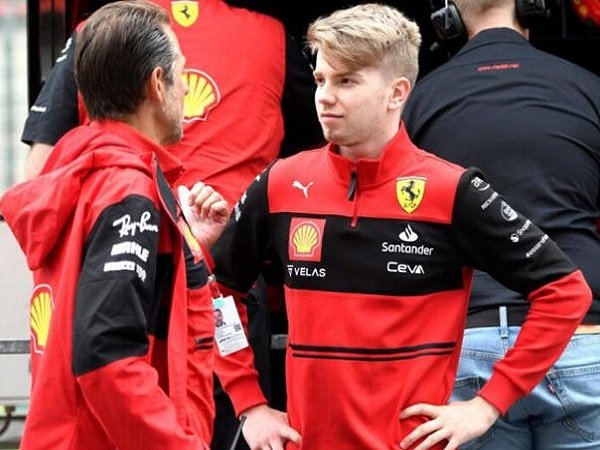Pebalap muda Scuderia Ferrari, Robert Shwartzman.