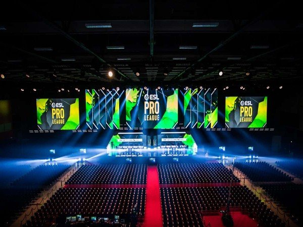 ESL Pro League Season 16: Cloud9 & FURIA Meningkat ke Rekor 3-0 di Grup D