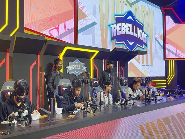 MPL ID Season 10: Rebellion Zion Tekuk RRQ Hoshi, Buat EVOS Legends Panik