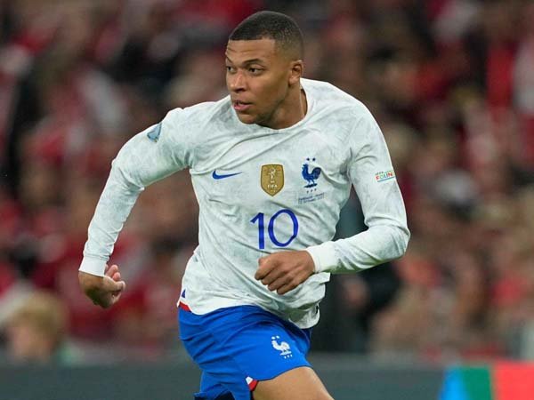 Deschamps Sama Sekali Tidak Khawatir dengan Performa Mbappe