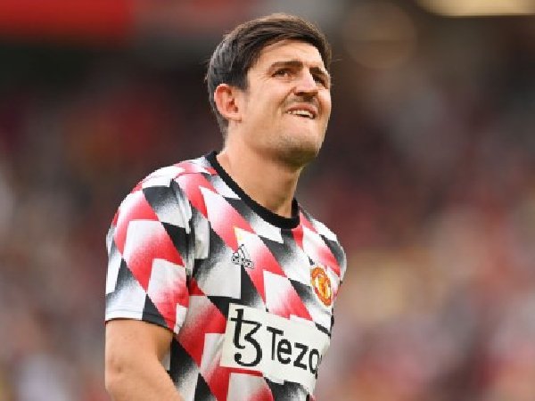 Menurut Jamie Carragher, sudah terlambat untuk menyelamatkan karier Harry Maguire di MU