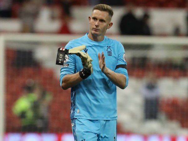Kiper Nottingham Forest, Dean Henderson.