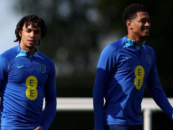 Henderson dan TAA Ajak Bellingham Gabung ke Liverpool