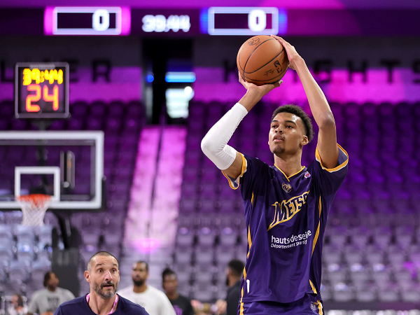 Victor Wembanyama dapat pujian besar dari LeBron James.