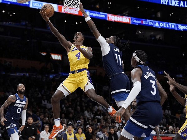 Darvin Ham klaim Lonnie Walker IV tak alami cedera serius.