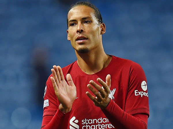 Van Dijk Punya Pesan Khusus untuk 'Pendukung Sejati' Liverpool