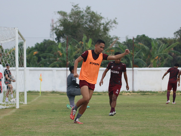 Pemain bertahan Madura United, Reva Adi Utama