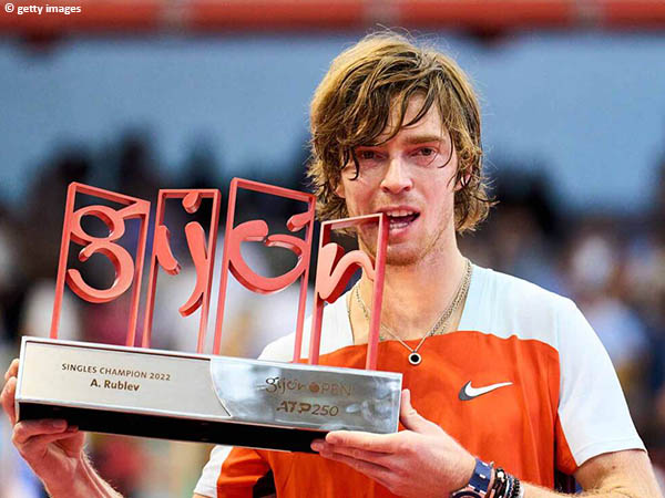 Andrey Rublev kukuhkan diri sebagai kampiun di Gijon Open