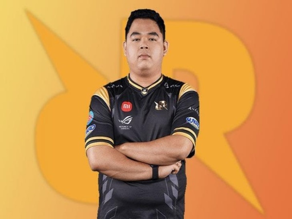 R7 Bersyukur RRQ Hoshi Berhasil Lolos ke M4 World Championship